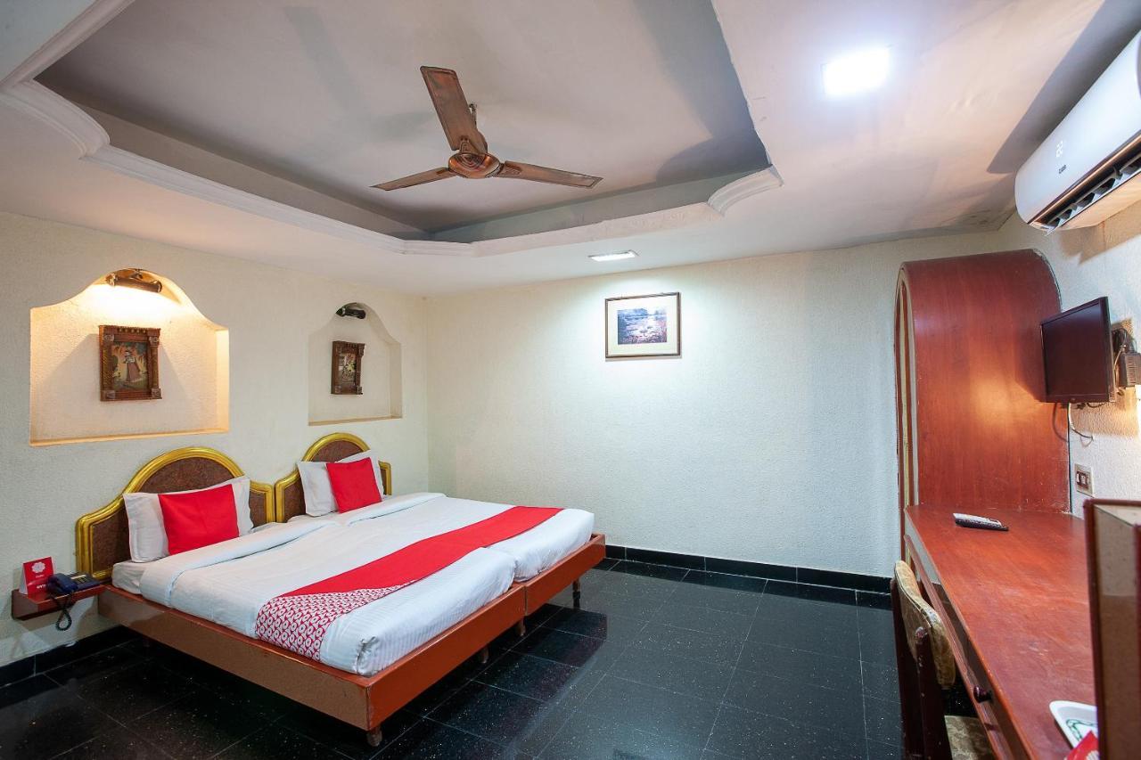 Collection O Hotel Sudha Inn Near Sangam Cinemas Chennai Exterior foto
