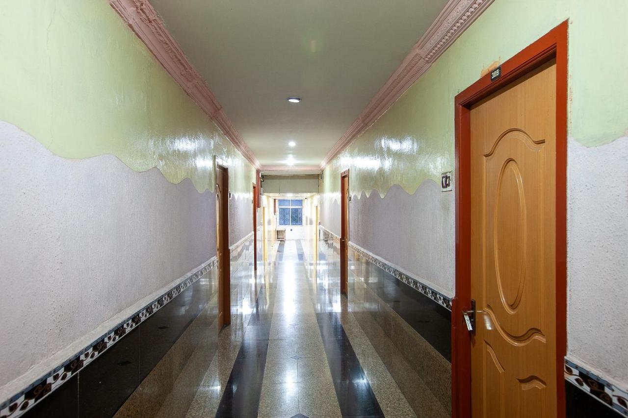 Collection O Hotel Sudha Inn Near Sangam Cinemas Chennai Exterior foto